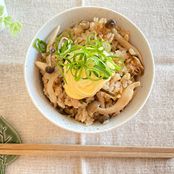 ツナとしめじの炊き込みごはん